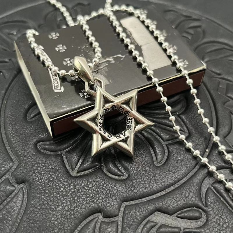 Ch*0me He**ts necklaces